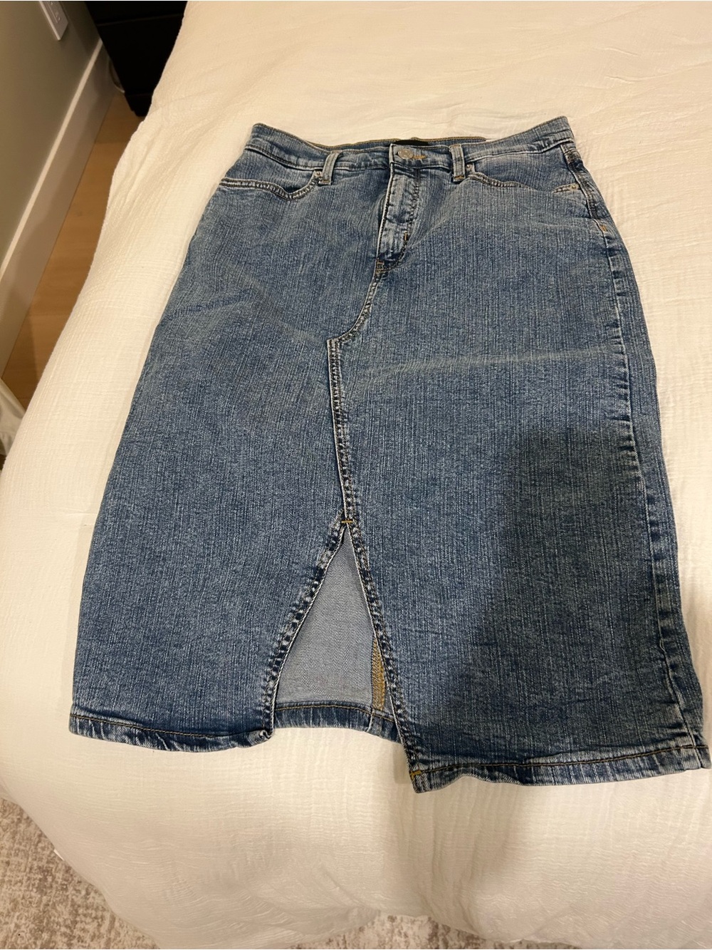Banana Republic Denim Midi Skirt Size 4